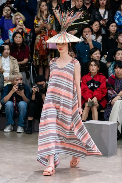 Look 52